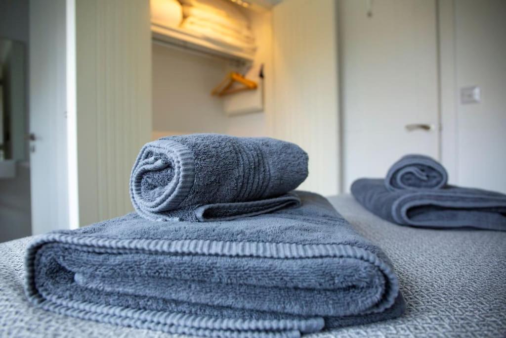 Bridge House Apartments - Free Parking Shottery 외부 사진