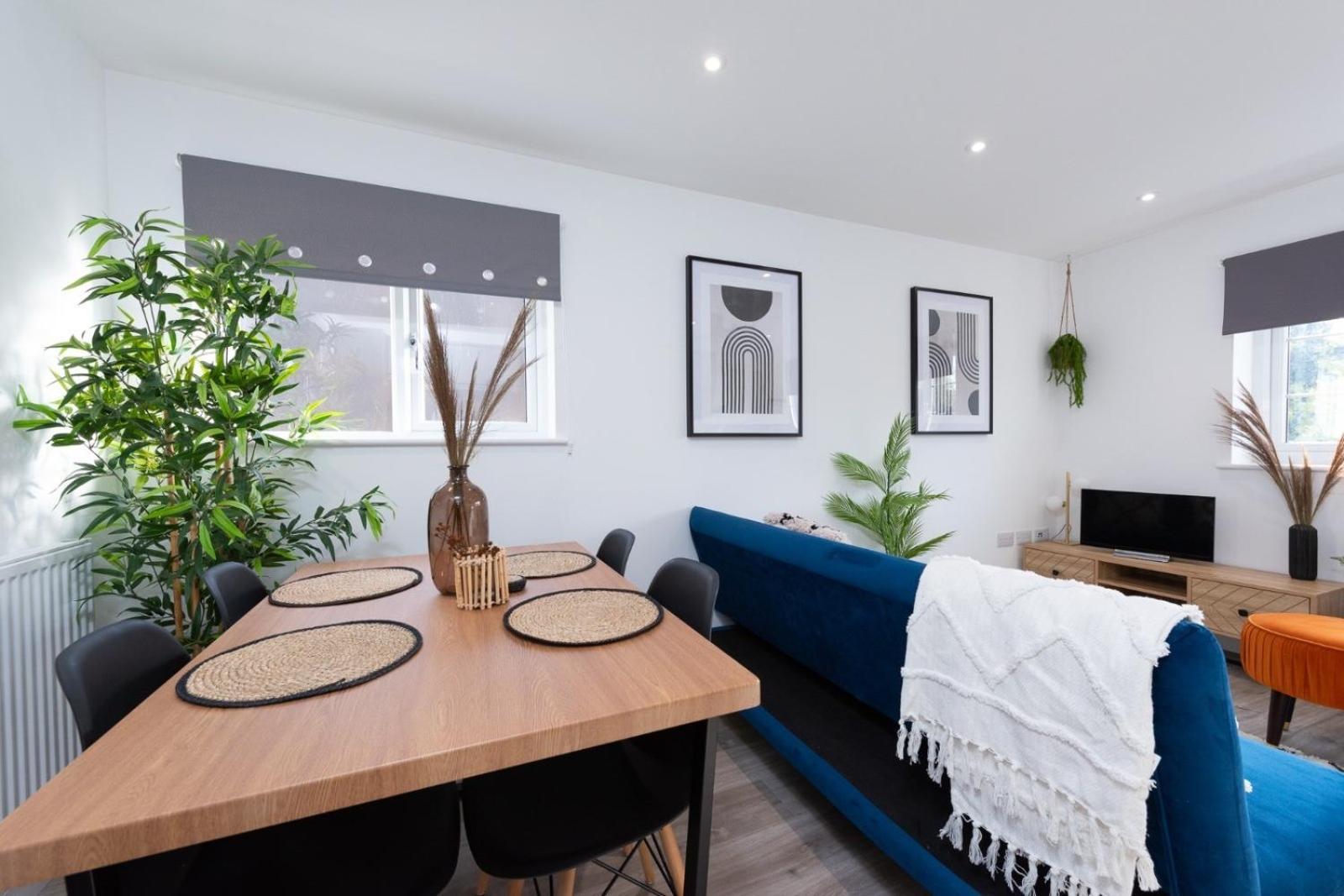 Bridge House Apartments - Free Parking Shottery 외부 사진